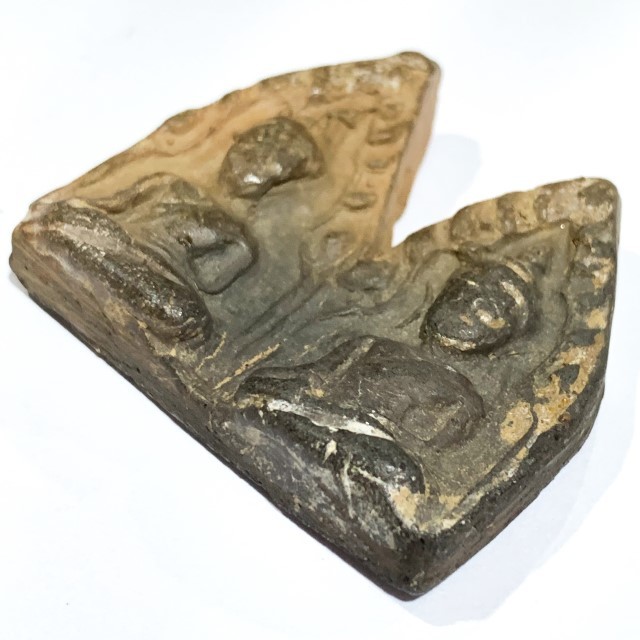 Pra Khun Phaen Kru Ban Krang Pim Plai Koo Twin Buddha Ancient 500 Years Old Sacred Clay Hiding Place Amulet