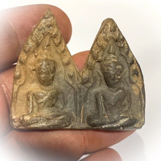 Pra Khun Phaen Kru Ban Krang Pim Plai Koo Twin Buddha Ancient 500 Years Old Sacred Clay Hiding Place Amulet