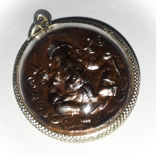 Rian Pra Pikanes Nuea Tong Daeng 2539 BE - Silver Casing - Luang Por Lae Wat Pra Song (Petchburi)