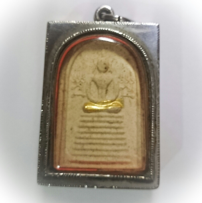 Pra Somdej Gao Chan Khang Na Buddha on 9 Tiered Dais Amulet Solid Gold Takrut 2543 BE 84th Birthday Edition - Luang Por Chern Wat Koke Tong (Ayuttaya)