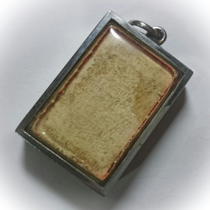 Pra Somdej Gao Chan Khang Na Buddha on 9 Tiered Dais Amulet Solid Gold Takrut 2543 BE 84th Birthday Edition - Luang Por Chern Wat Koke Tong (Ayuttaya)