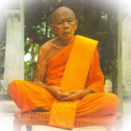Somdej Nang Paya Chud Wat Pai Lom 2514 BE Pra Niyom Class Amulet - Nuea Pong Ya Wasana - Luang Phu Tim Wat Laharn Rai