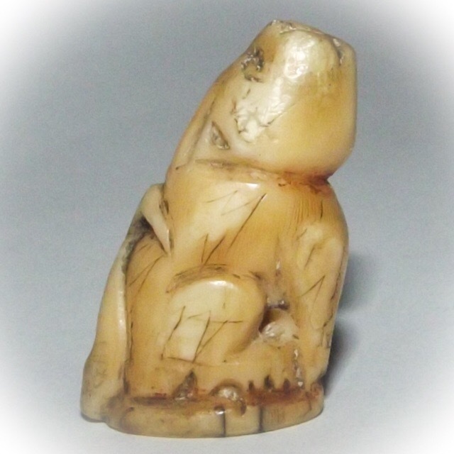 Khiaw Suea Ho Tiger Amulet - Carved Tiger Tooth - Luang Por Parn Wat Bang Hia (2368 - 2453 BE) - Kong Grapan Maha Amnaj Master Class Amulet Khiaw Suea Ho Tiger Amulet - Carved Tiger Tooth - Luang Por Parn Wat Bang Hia (2368 - 2453 BE) - Kong Grapan Maha Amnaj Master Class Amulet