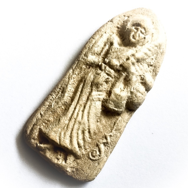 Pra Sivali - Walking Buddha Amulet - Nuea Pong Pim Yai (Niyom) - Luang Por Guay Wat Kositaram (2448 - 2522 BE) 02838