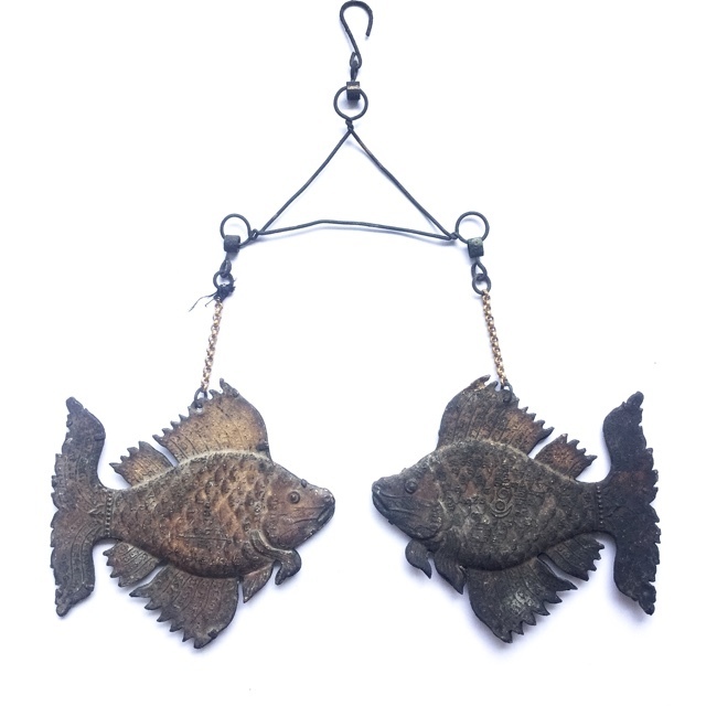 Pla Tapian Koo Ngern-Tong Lucky Barb Fish for Prosperity and Good Business - 4 Inches - Luang Por Te Wat Sam Ngam 02975