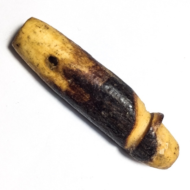 Palad Khik Mai Kheuy Dtaay Prai Sacred Lingam 4 Cm Hand Carved Holy Prai Deva Treewood - Luang Phu Maekh Wat Lam Gradan Palad Khik Mai Kheuy Dtaay Prai Sacred Lingam 4 Cm Hand Carved Holy Prai Deva Treewood - Luang Phu Maekh Wat Lam Gradan