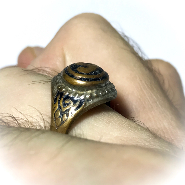 Hwaen Hua Namo Yantra Spell Ring Circa 2511 BE 2.1 Cm - Por Tan Klai Wajasit Wat Suan Khan