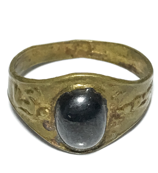 Hwaen Khang Nang Kwak Pra Lila Hua Maekapat Circa 2460 BE Magic Ring of Wealth 1.9 Cm - Luang Por Im - Wat Hua Khao 03154