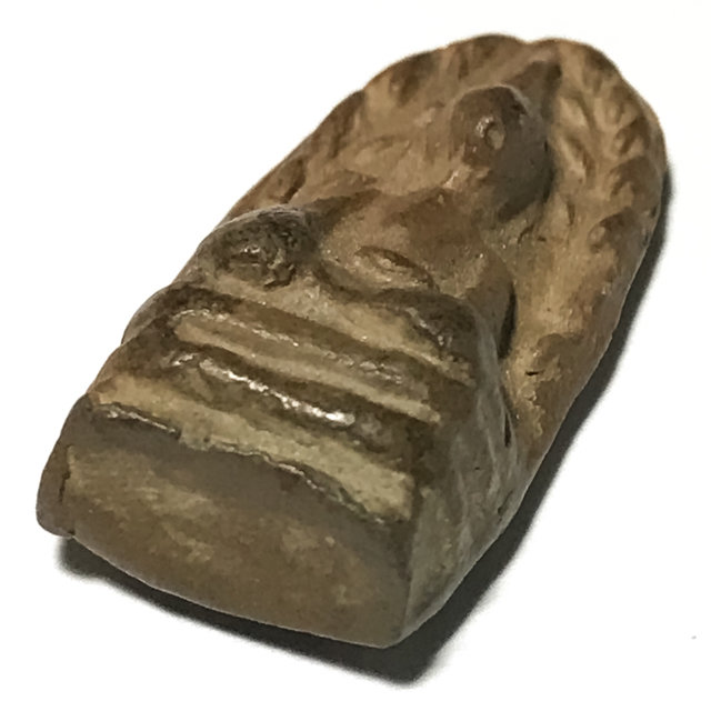 Pra Rod Mer Dto Big Hand Buddha Amulet 2521 BE Nuea Din - Luang Por Guay Wat Kositaram