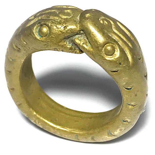 Hwaen Ngu Giaw Lor Boran Magic Serpentine Ring of Protection Wealth & Treasure 2460 BE - Luang Por Im - Wat Hua Khao 03352
