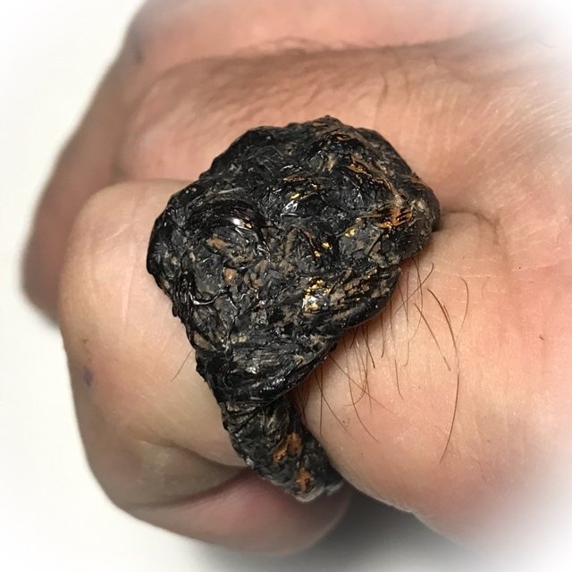 Hwaen Pirod Ancient Warrior Ring Amulet of Invincibility Luang Por Muang Wat Ban Tuan Circa 2460 BE