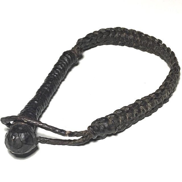 Prakot Khaen Pirod Warrior Armband of Invincibility Luang Por Muang Wat Ban Tuan Pre 2460 BE