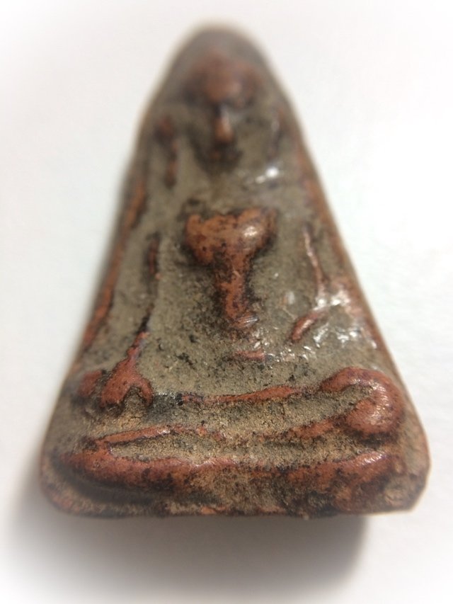 Pra Pong Supan Pim Hnaa Gae Kru Wat Pra Sri Ratana Mahatat Benjapakee Amulet With Authenticity Certificate