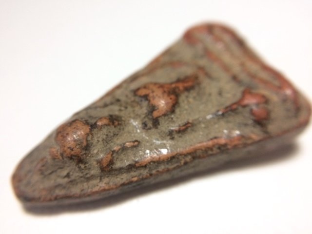 Pra Pong Supan Pim Hnaa Gae Kru Wat Pra Sri Ratana Mahatat Benjapakee Amulet With Authenticity Certificate