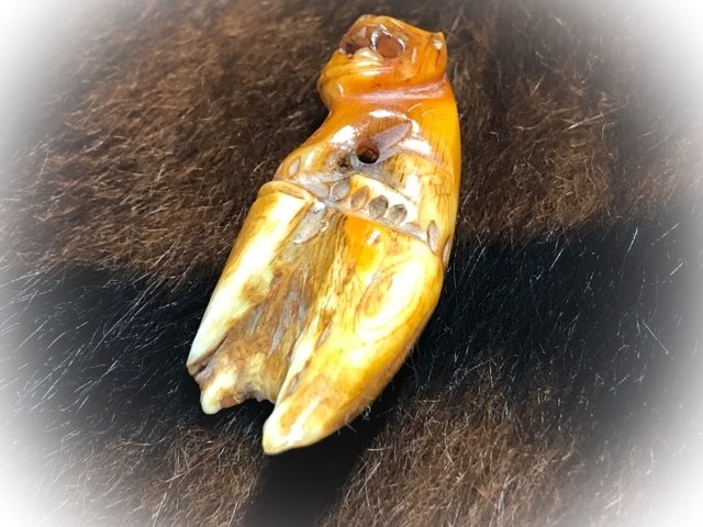 Khiaw Gae Suea Carved Tooth Tiger Amulet 4 Cm Luang Por Parn Wat Bang Hia (2368 - 2453 BE) - Kong Grapan Chadtri Maha Amnaj Talismanic Amulet of Master Class Status