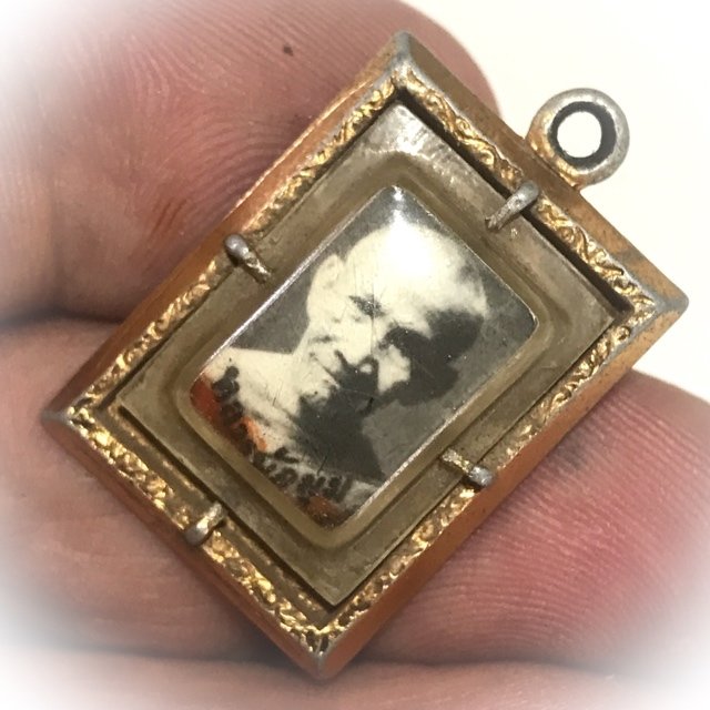 Locket Roop Tai 3 Takrut Sam Kasat 2510 BE Amulet for Protection, Prosperity and Mercy Charm Luang Por Mum Wat Prasat Yer