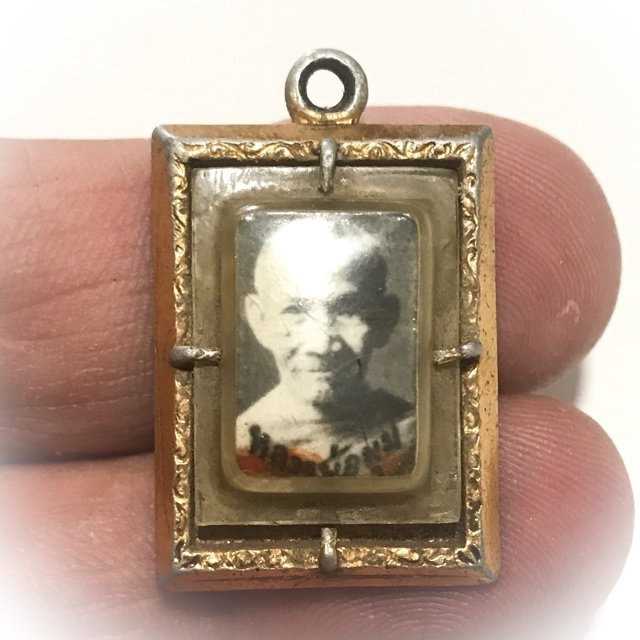 Locket Roop Tai 3 Takrut Sam Kasat 2510 BE Amulet for Protection, Prosperity and Mercy Charm Luang Por Mum Wat Prasat Yer