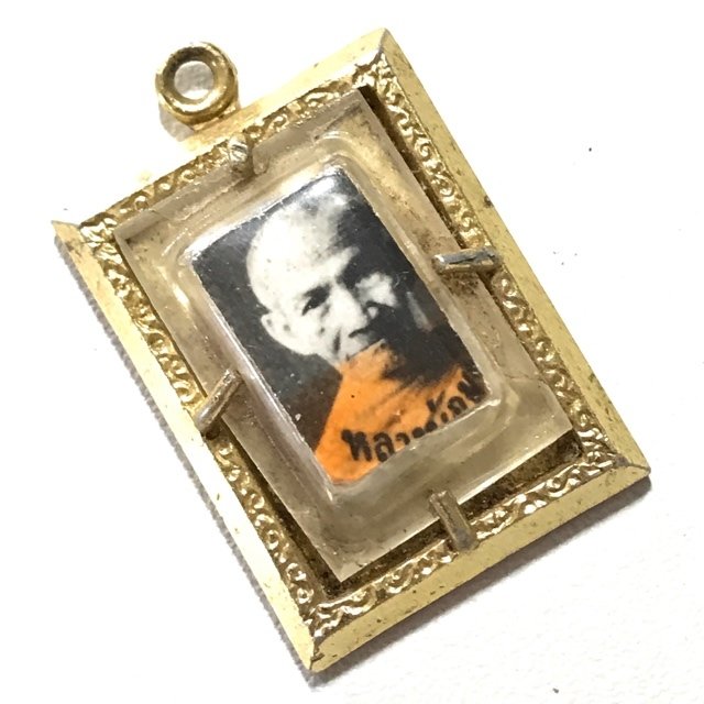 Locket Roop Tai 3 Takrut Sam Kasat 2510 BE Amulet for Protection, Prosperity and Mercy Charm Luang Por Mum Wat Prasat Yer 03603