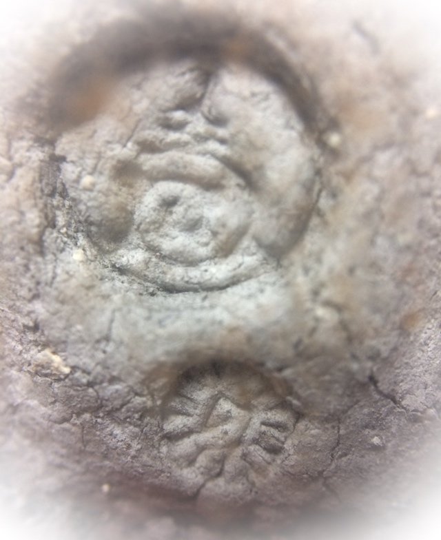 Locket Chak Fa Pim Lek 2nd Edition 2520 BE Bailan Powders 2 Code Stamps & Certificate Luang Phu To Wat Pradoo Chimplee