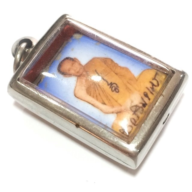 Locket Chak Fa Pim Lek 2nd Edition 2520 BE Bailan Powders 2 Code Stamps & Certificate Luang Phu To Wat Pradoo Chimplee