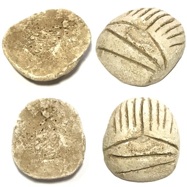 Pra Pid Ta Putto Nuea Poon Sek Pim Yai Extremely Rare Amulet Mae Chee Bun Ruean Wat Awut