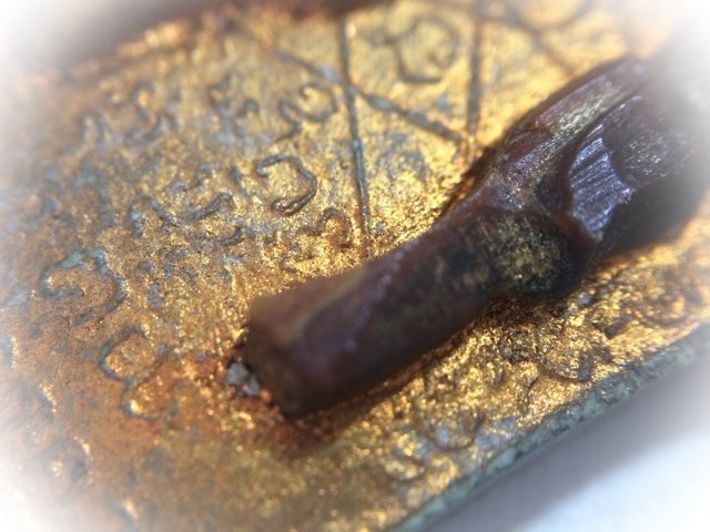 Khun Phaen Prai Kumarn Luang Phu Tim 2515 BE Nuea Khaw Ta Bronze Fang Sariga Koo With Certificate