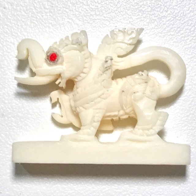Kochasri Nga Gae Carved Himapant Animal Red Gemstone Eyes Luang Por Horm Wat Chak Hmak Free EMS