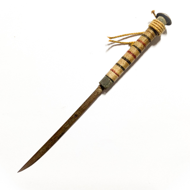 Meet Daab Lek Akom Ritual Spirit Knife Thai Flag Cord Hilt & Sinjana Cord spellbound wrapped sheath 6 Inches - Luang Por Tob