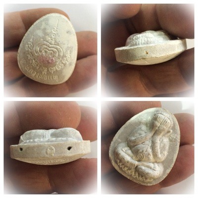 Pra Pid Ta Jumbo Nuea Pong Puttakun - Run Pised 2531 BE (Gammagarn) - Takrut 3 Kasat (Copper, Silver and Solid Gold) with Sacred Powder fille hole in Base - Luang Por Pae Wat Pikul Tong (Singhburi) Pra Pid Ta Jumbo Nuea Pong Puttakun - Run Pised 2531 BE (Gammagarn) - Takrut 3 Kasat (Copper, Silver and Solid Gold) with Sacred Powder fille hole in Base - Luang Por Pae Wat Pikul Tong (Singhburi)