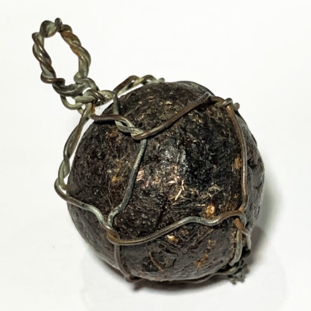 Look Om Yai Ying Mai Ork Nuea Krang Grachao Ngern Early Era With Authenticity Certificate Luang Por Tong Sukh 2470 BE