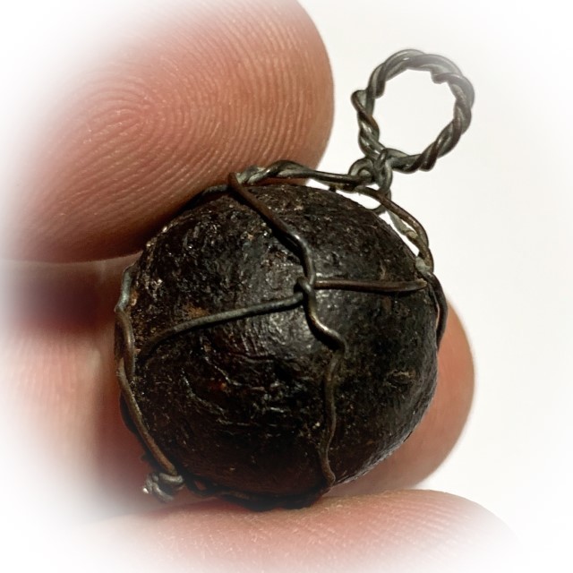 Look Om Yai Ying Mai Ork Nuea Krang Grachao Ngern Early Era With Authenticity Certificate Luang Por Tong Sukh 2470 BE