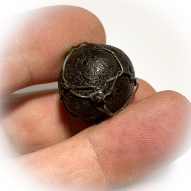 Look Om Yai Ying Mai Ork Nuea Krang Grachao Ngern Early Era With Authenticity Certificate Luang Por Tong Sukh 2470 BE