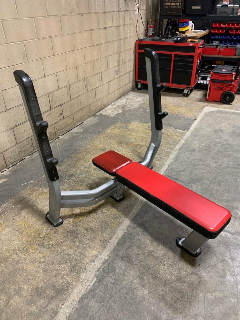 Star Trac Olympic Flat Bench