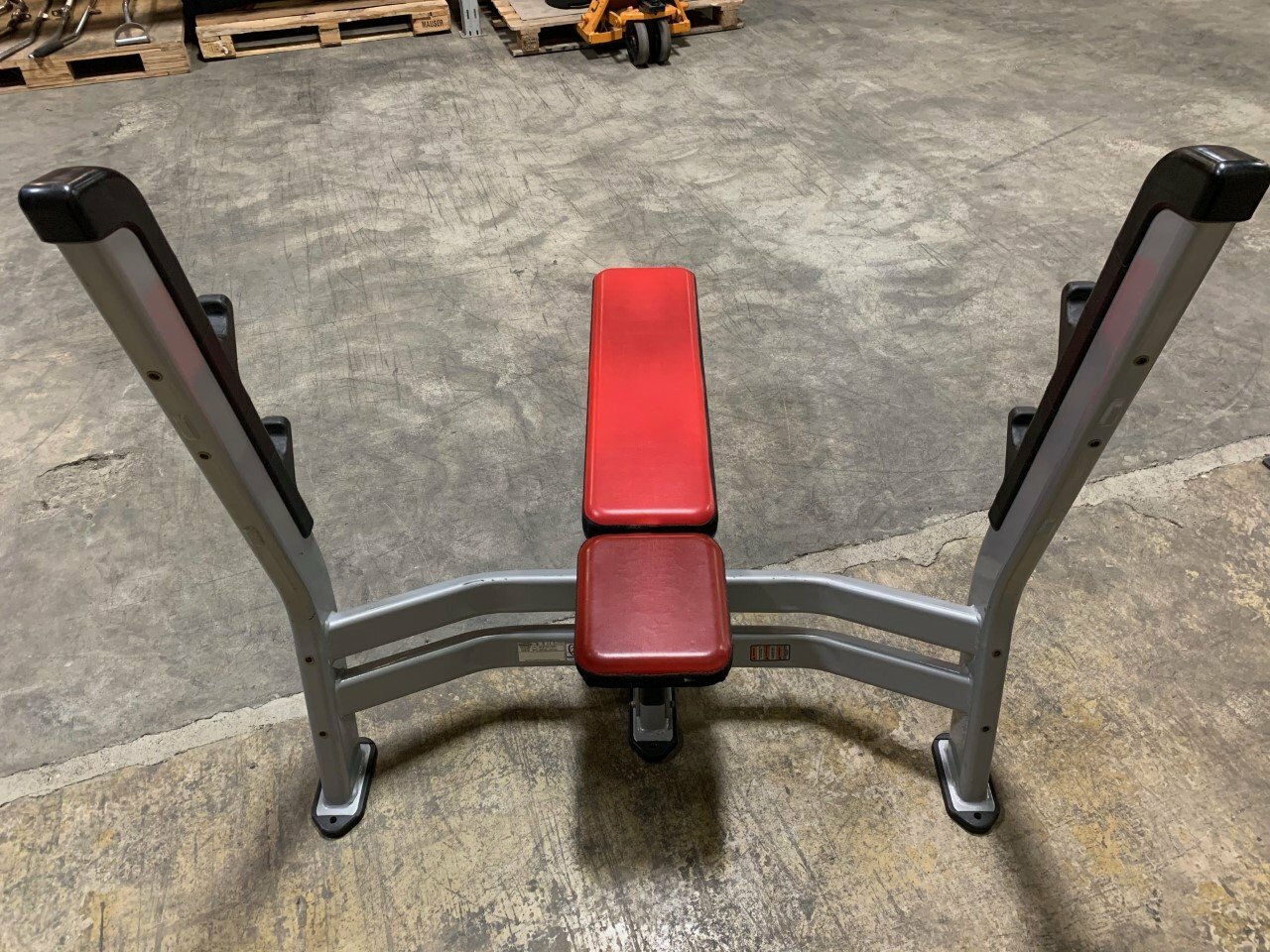 Star Trac Olympic Flat Bench