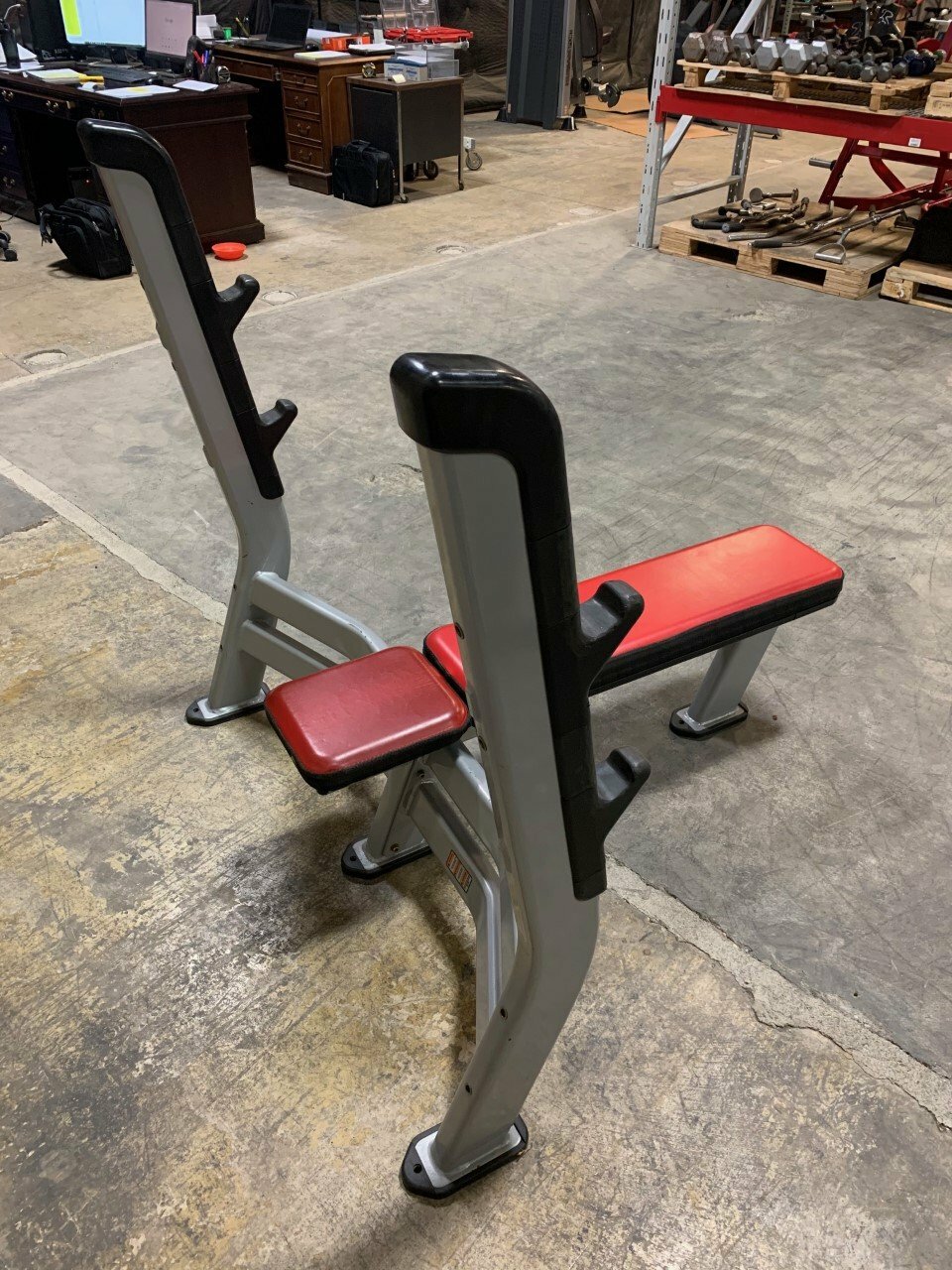 Star Trac Olympic Flat Bench