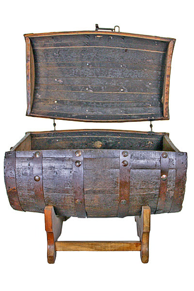 Whiskey Barrel Ice Chest B-525087