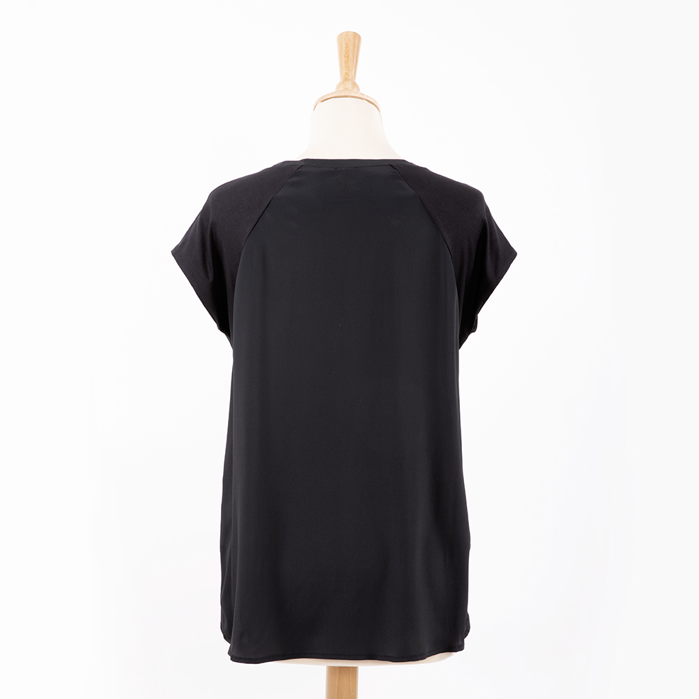 T-Shirt di We Hope