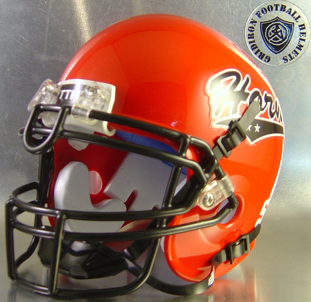 Cedar Hill Long Horns HS 2004-2015 (TX) Red with 2 star Horns Logo (mini-helmet) Cedar Hill Long Horns HS 2004-2015 (TX) Red with 2 star Horns Logo (mini-helmet)
