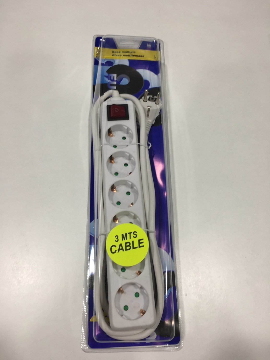 Bloco sêxtuplo com cabo de 3mts , com interruptor