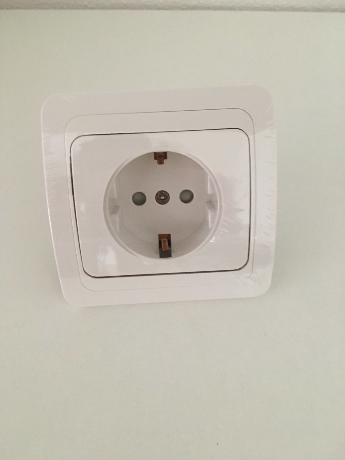 Tomadas 2p+t schuko 16A série vénus