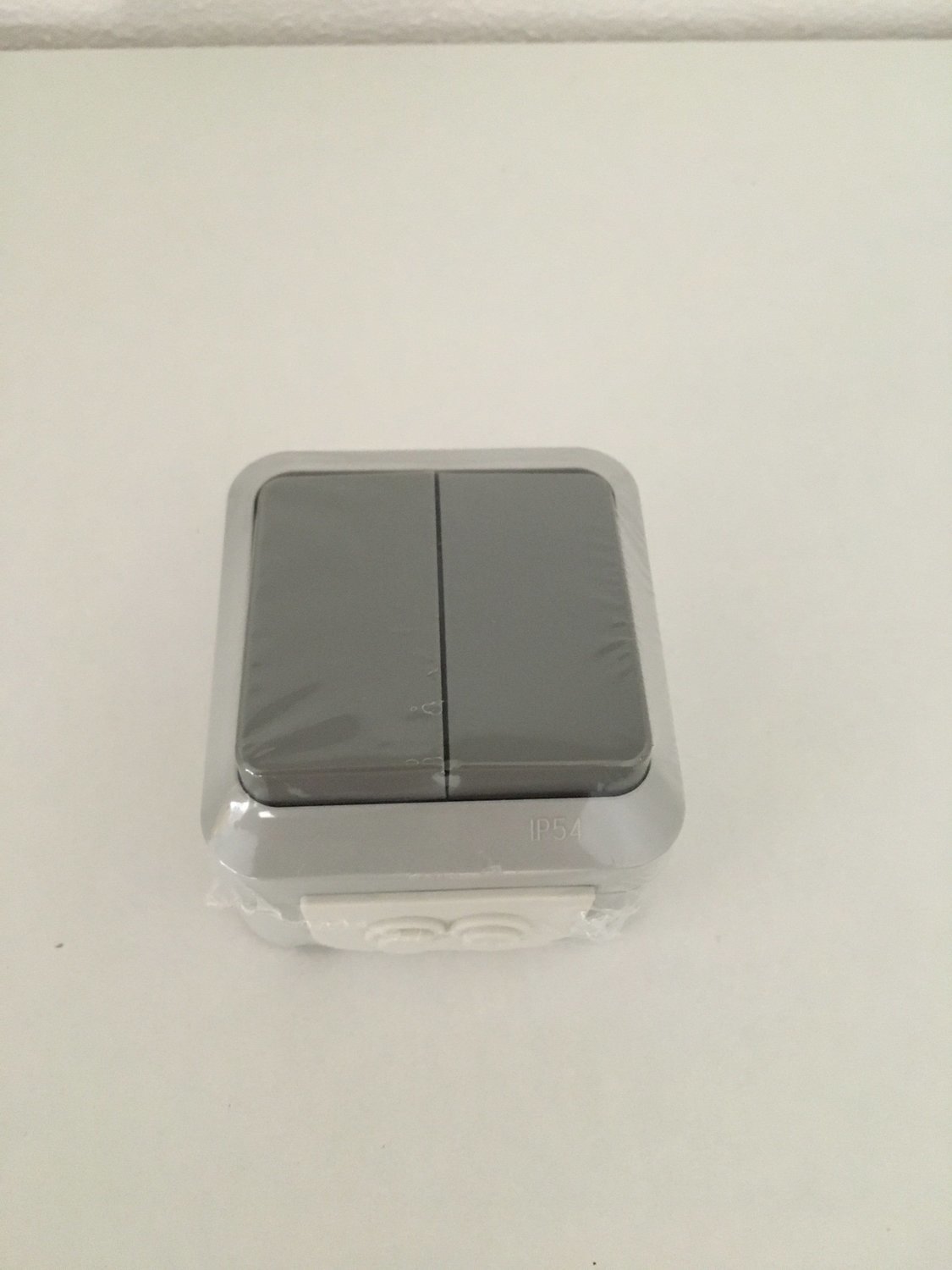 Comutador escada duplo estanque 10A ip44 gris