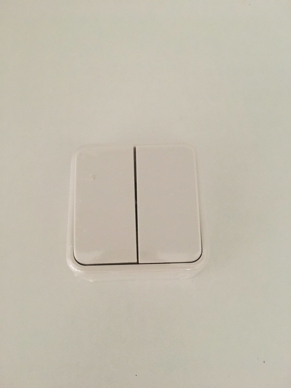 Comutador de escada duplo 10A saliente