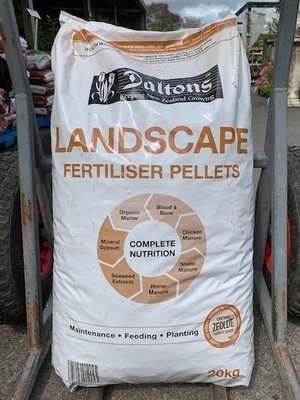 Daltons Landscape Fertiliser Pellets