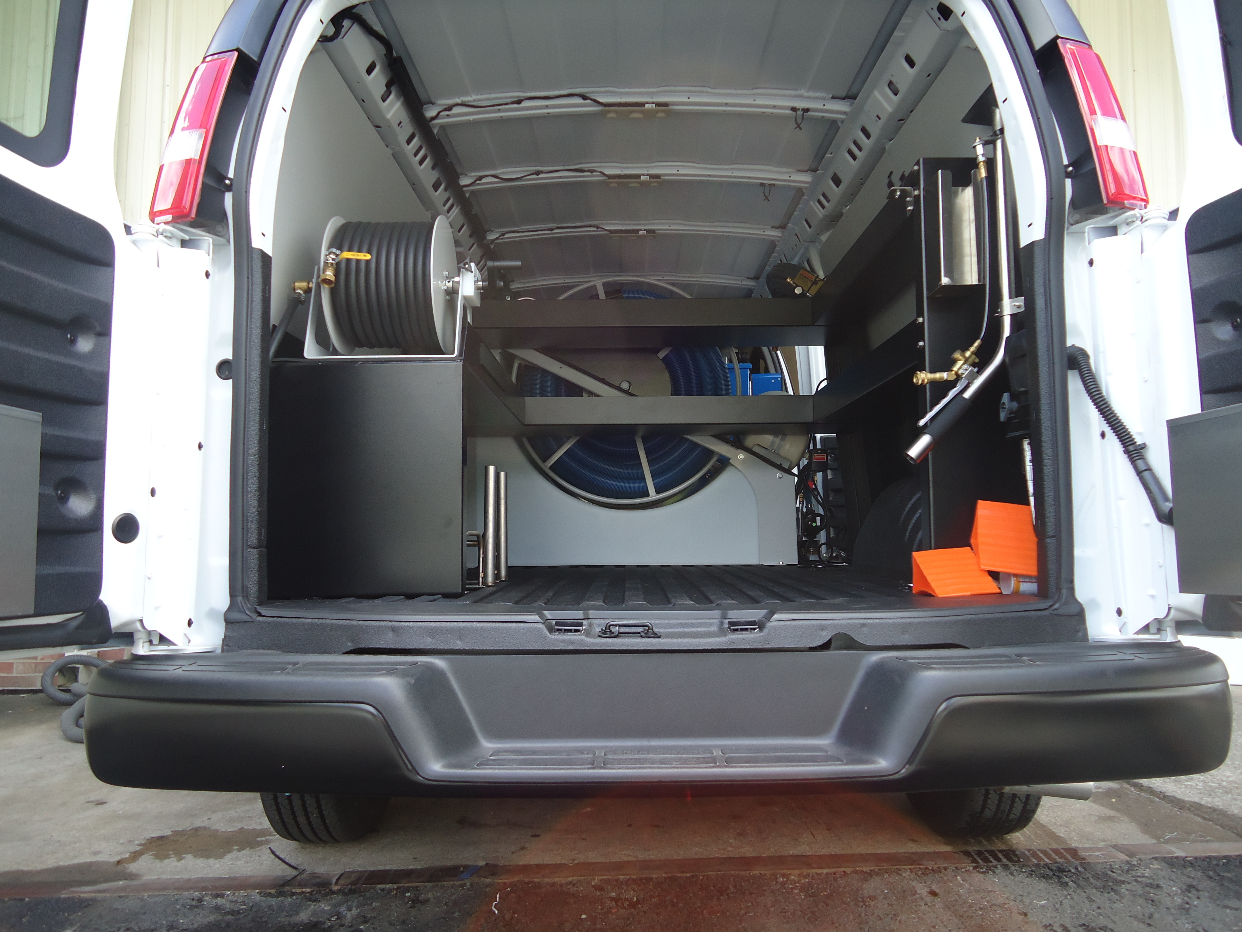 Hydramaster CDS 4.8 - Pro Shelving Kit - Fits Extended Chevy Vans Only