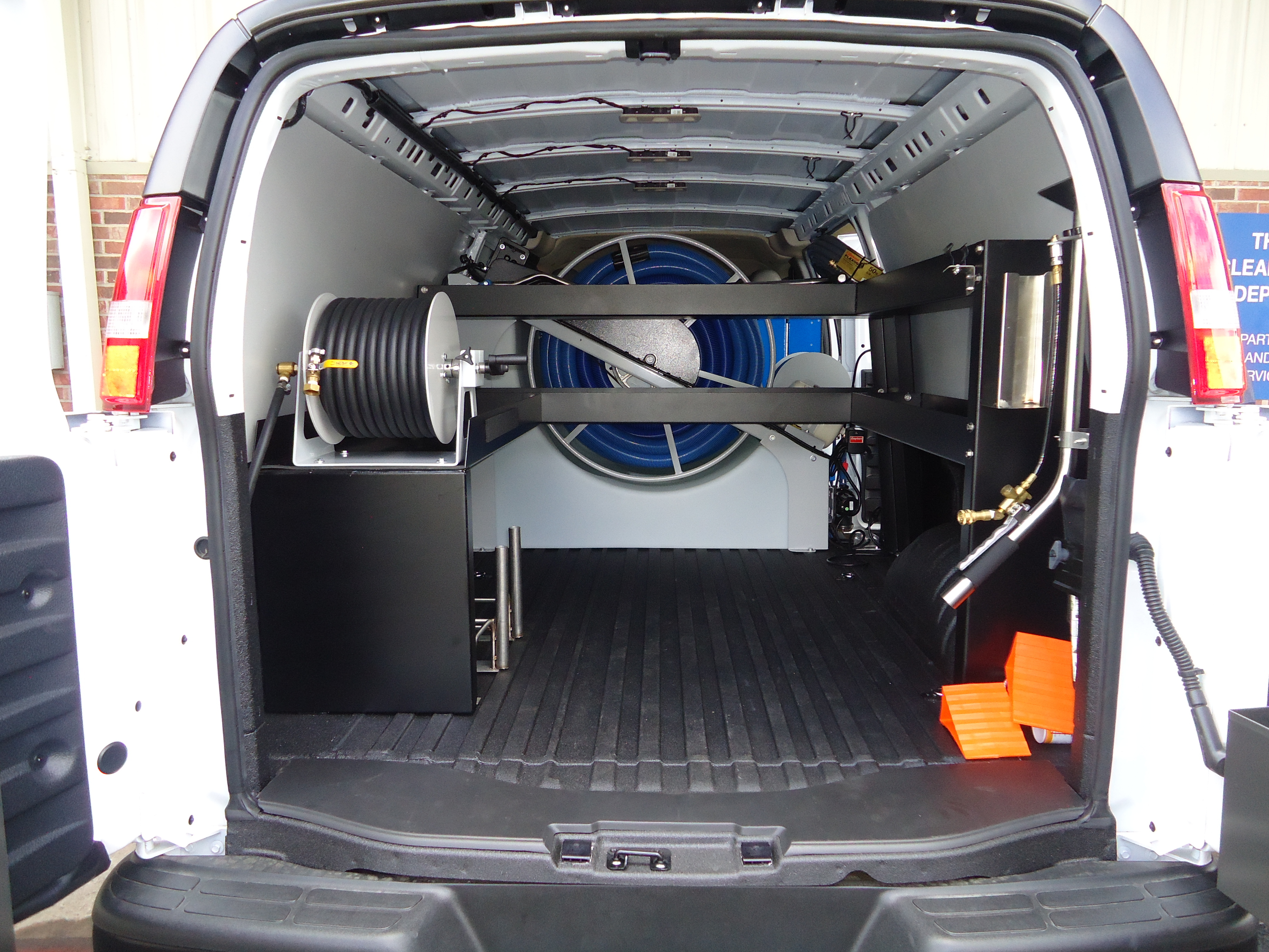 Hydramaster CDS 4.8 - Pro Shelving Kit - Fits Extended Chevy Vans Only