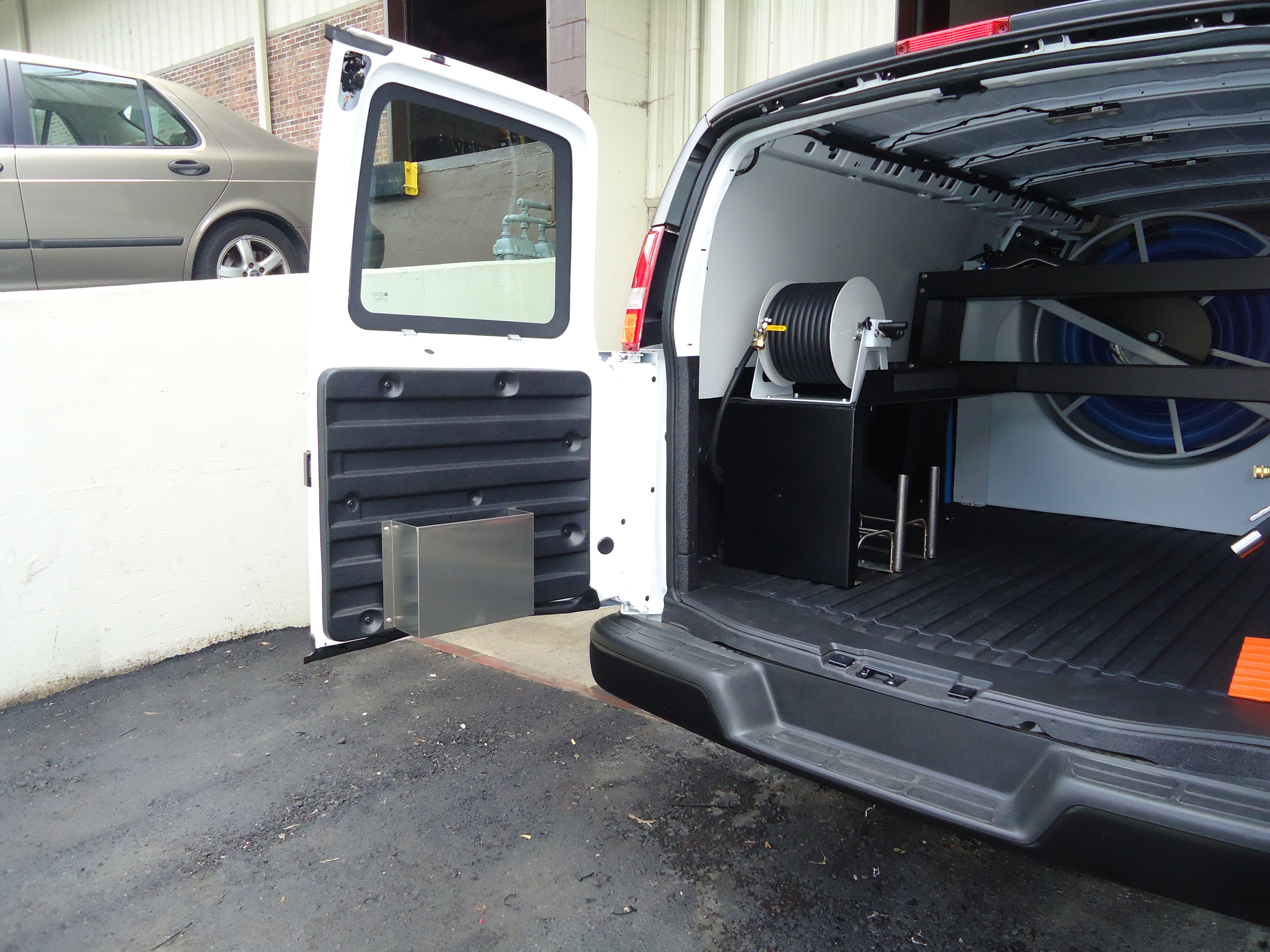 Hydramaster CDS 4.8 - Pro Shelving Kit - Fits Extended Chevy Vans Only