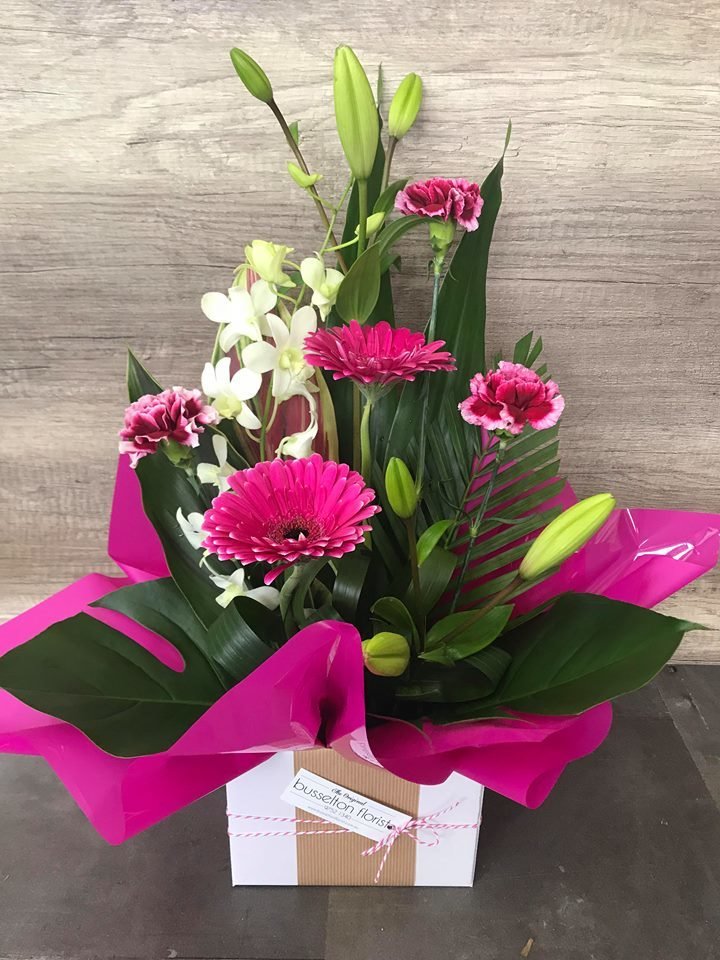 Mixed Box Arrangement Medium 00033