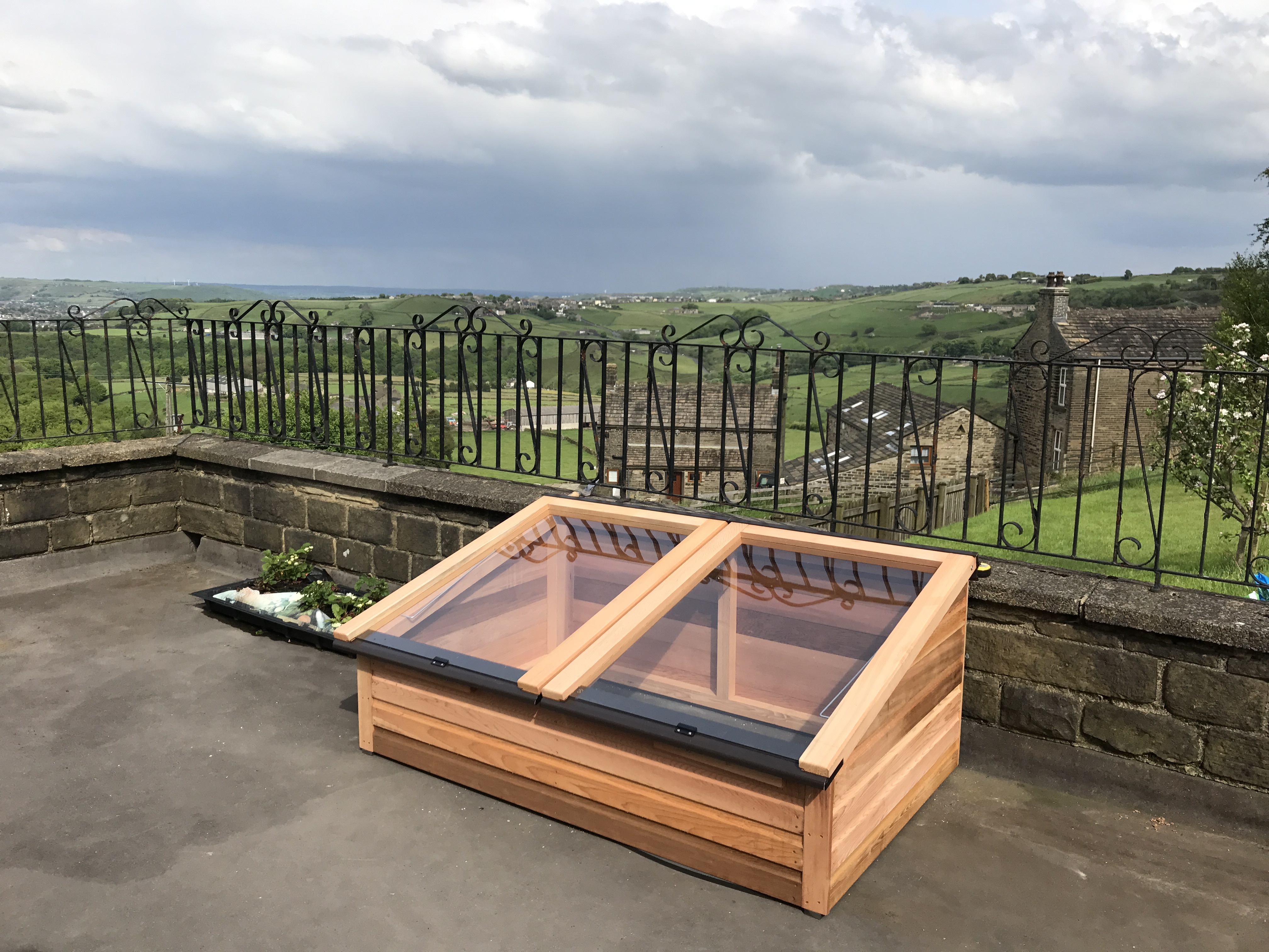 5ft x 3ft Cedar Coldframe