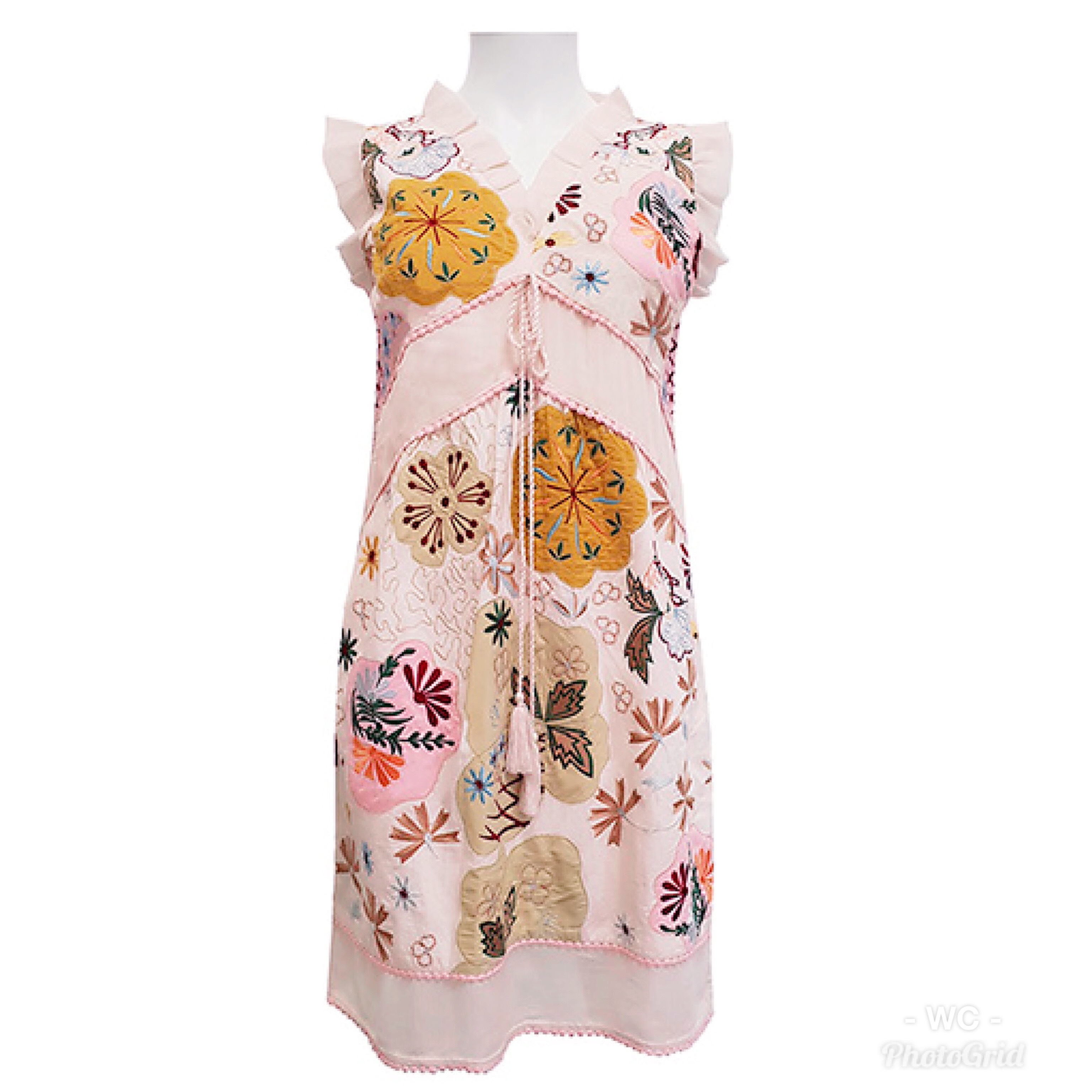 Shoklett: Pale Pink Rose Bouquet Jody Dress/Tunic