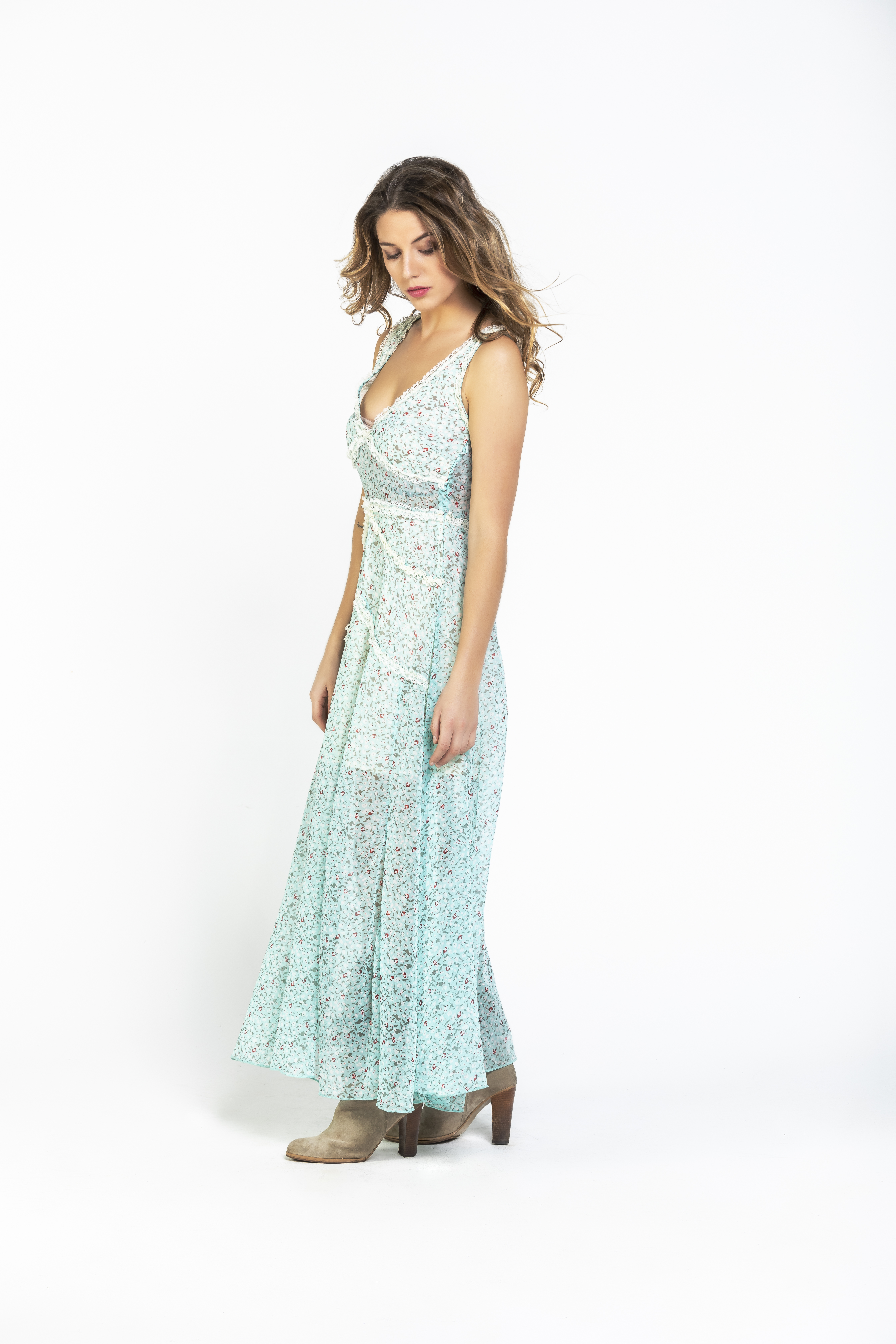 Savage Culture: Baby Roses Boho Chic Riverside Maxi Dress